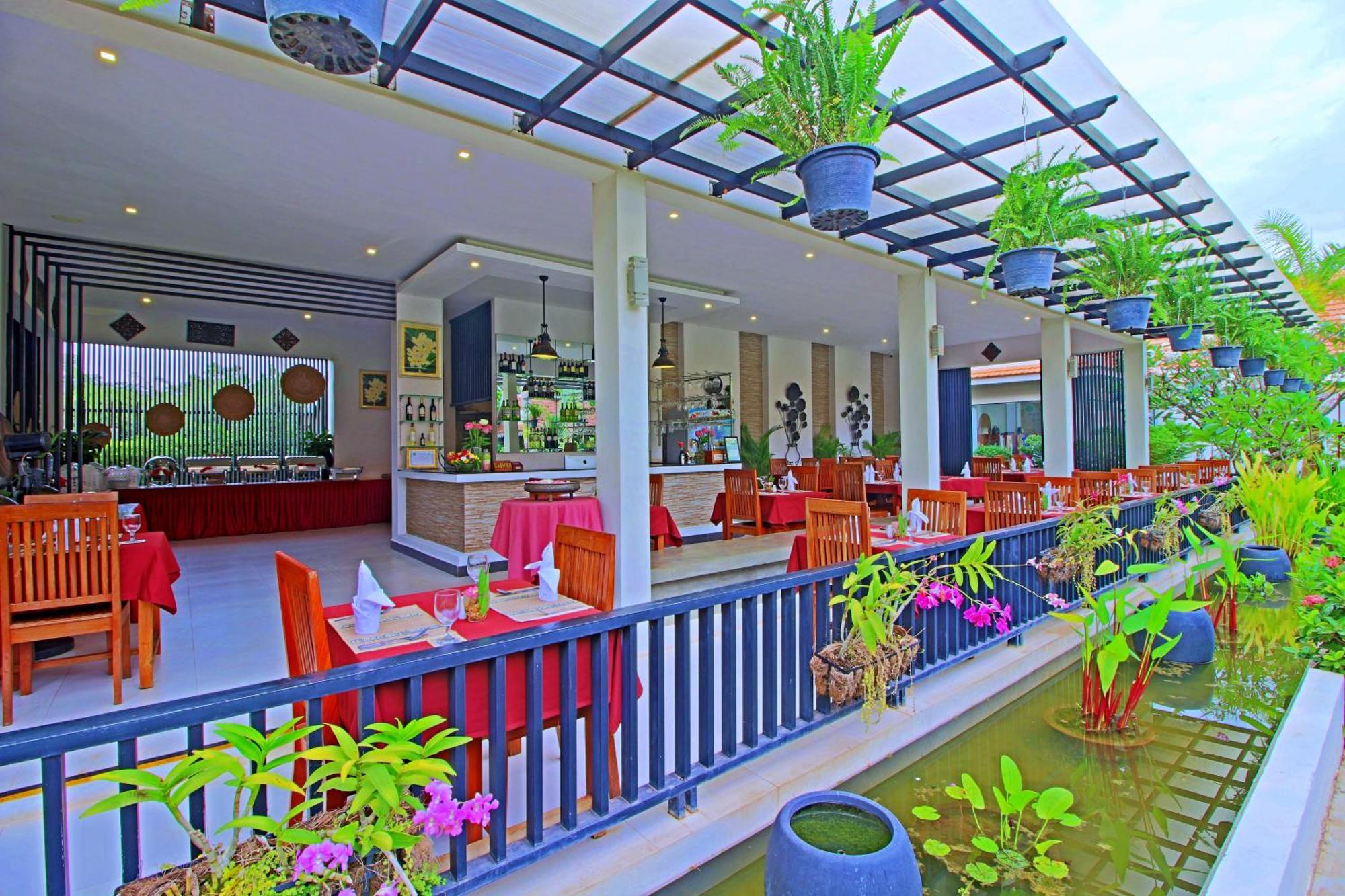 New Riverside Hotel Сием Реап Екстериор снимка